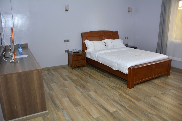 Room 3 of 50