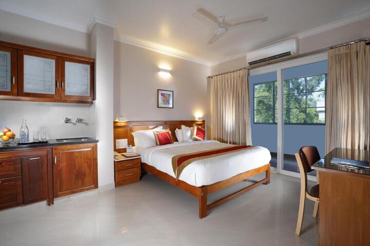 TGR SUITES