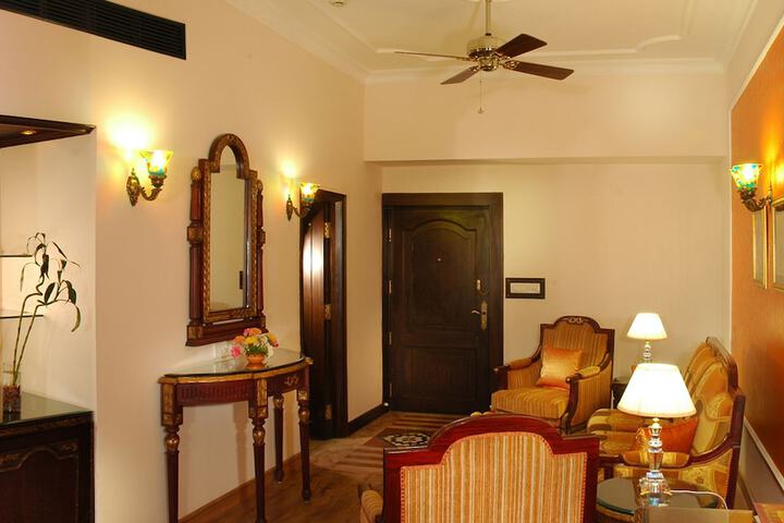 Room 15 of 47