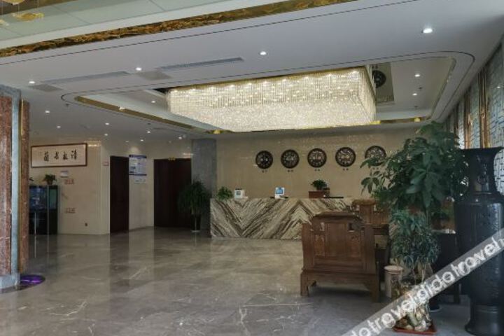 Hotel Interior 15 of 34