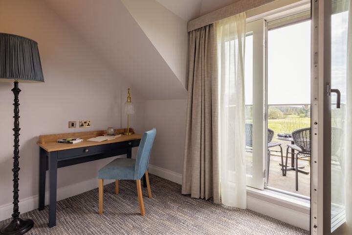 Room 14 of 63
