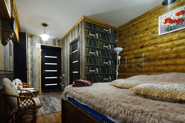 Room 6 of 13
