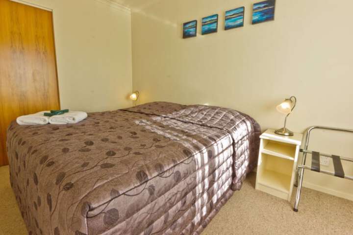 Room 13 of 48