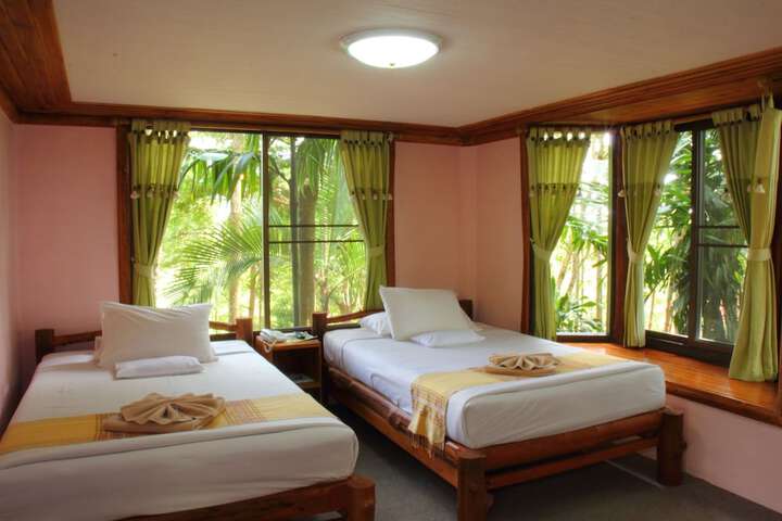 Room 8 of 161