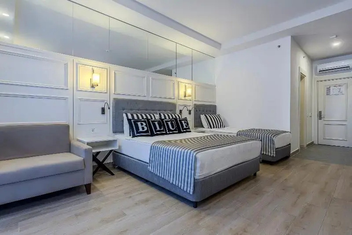 Room 5 of 23