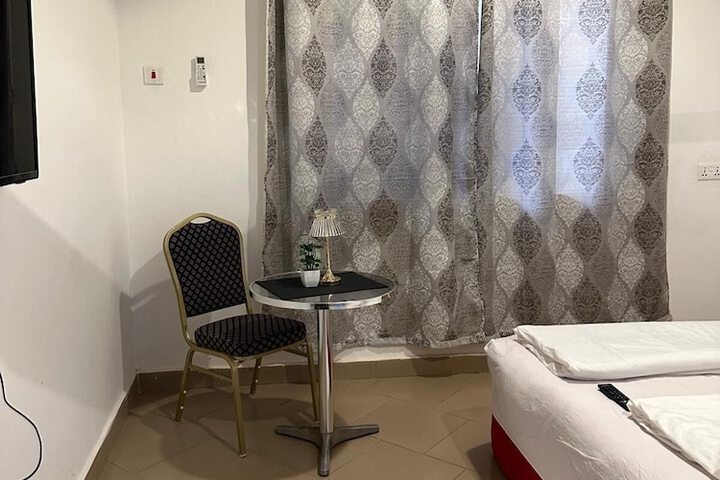 Room 14 of 88