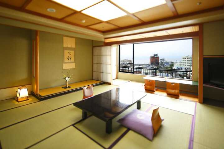 Room 5 of 37