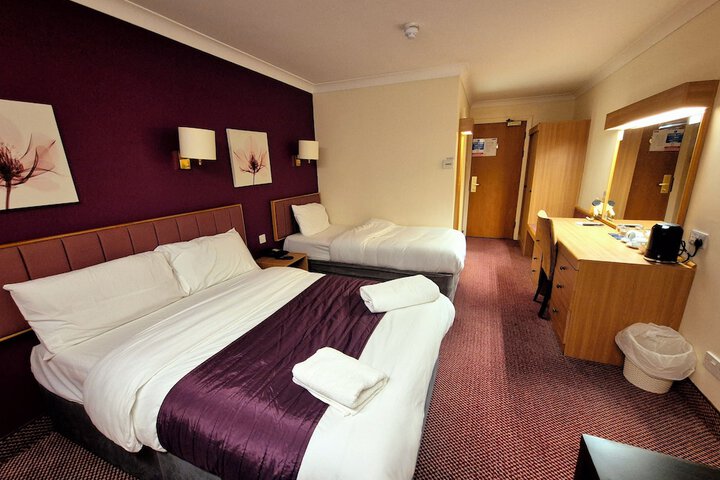 Room 8 of 64