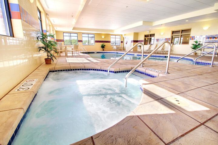 Pools & Facilities