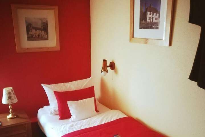 Room 12 of 45