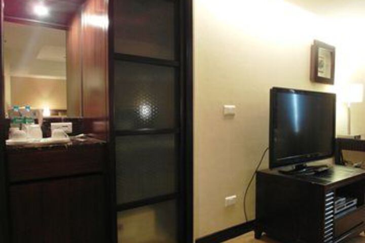 Room 47 of 82