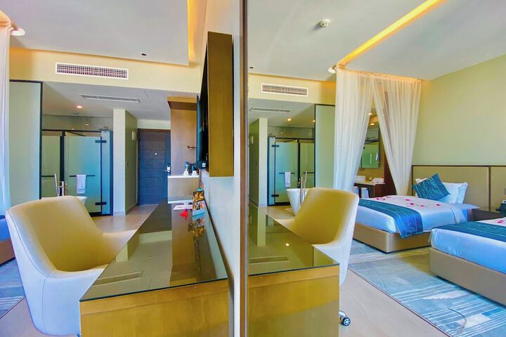 Room 46 of 120