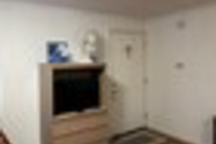 Room 68 of 168