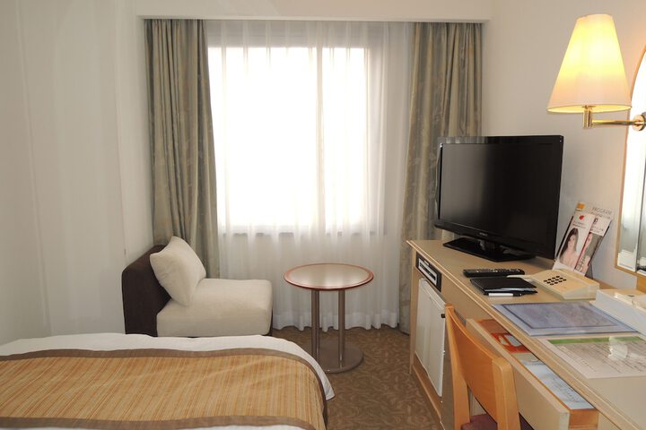 Room 8 of 91