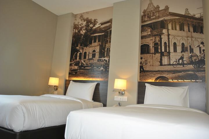 Room 7 of 57