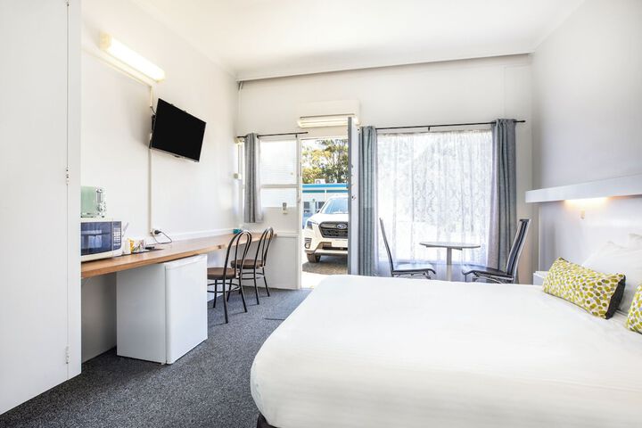 Room 32 of 118