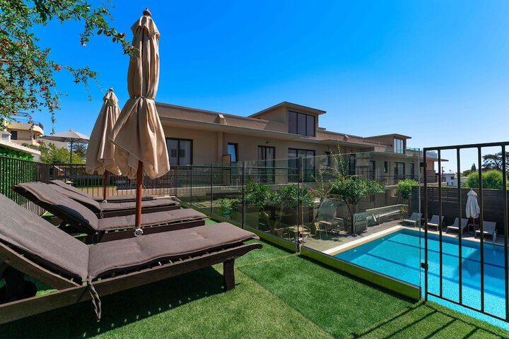 Pool 46 of 78