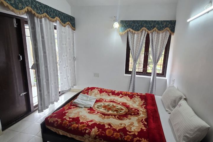 Room 28 of 68