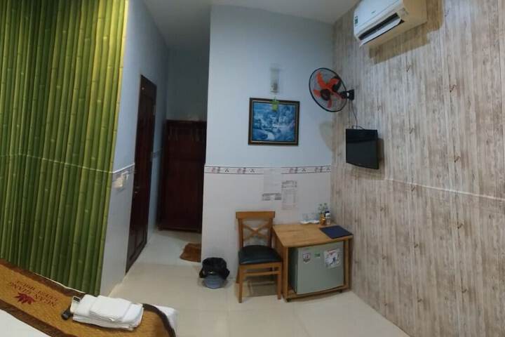 Room 28 of 55
