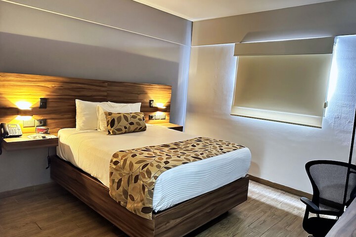 Room 12 of 54
