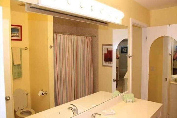 Room 7 of 19