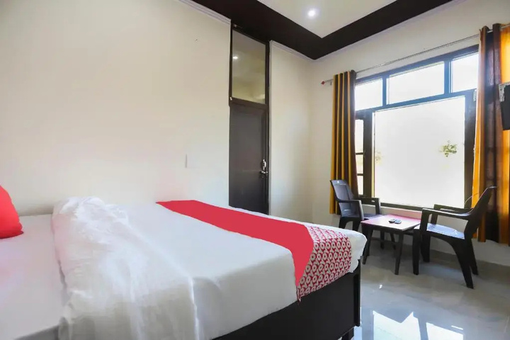 Room 6 of 6