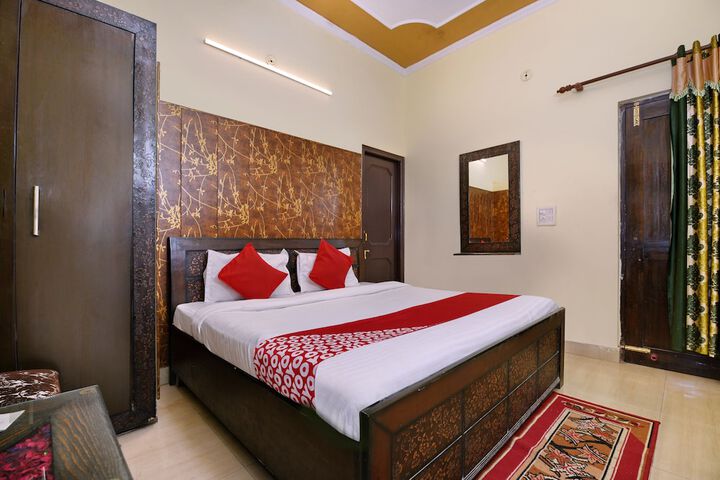 Room 15 of 23
