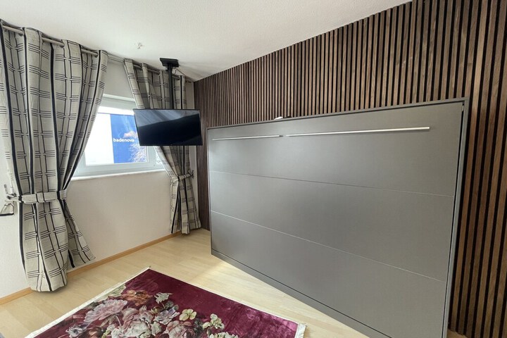 Room 9 of 19