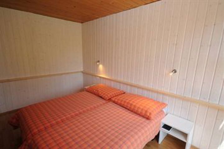 Room 38 of 67