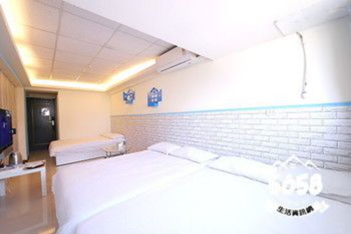 Room 98 of 118