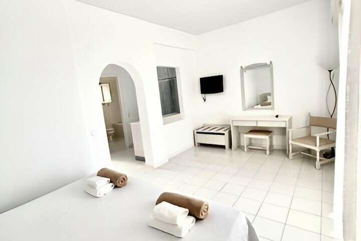 Room 17 of 52