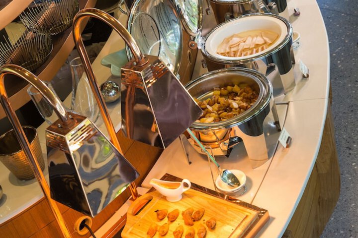 Breakfast/Coffee Service 140 of 185