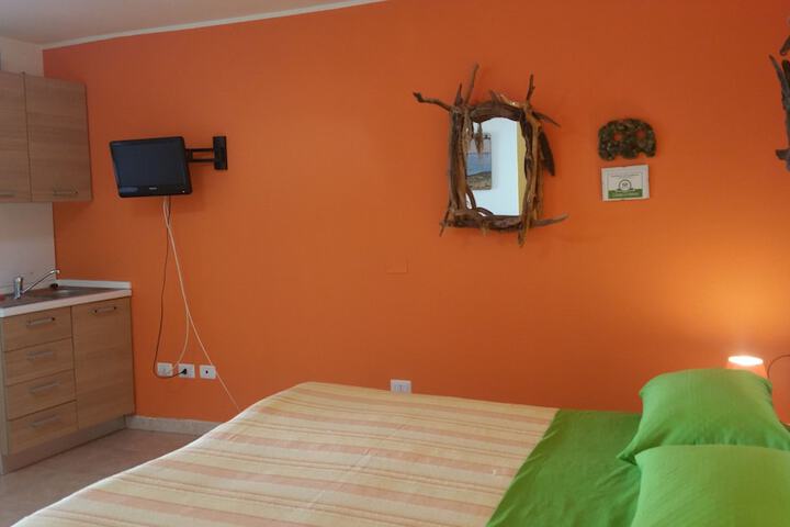 Room 19 of 120