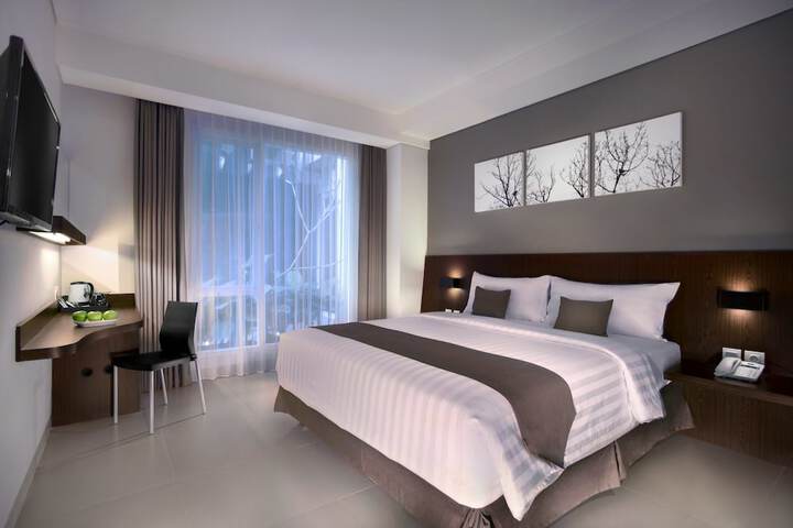 Room 6 of 27