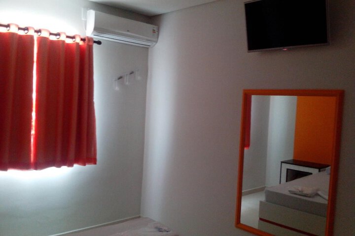 Room 4 of 30