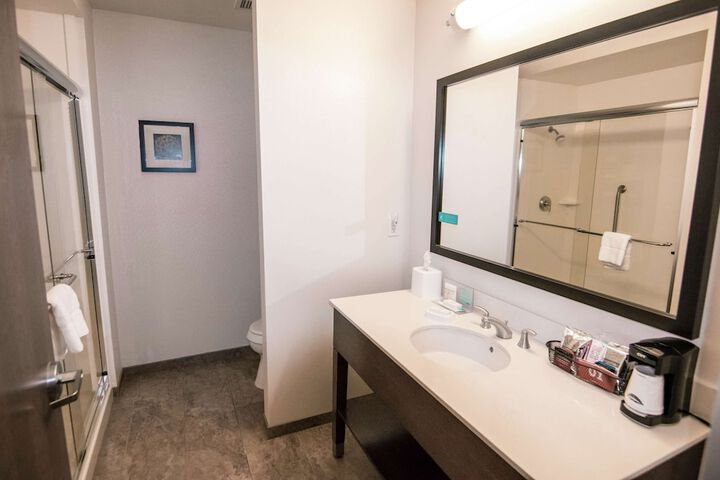 Bathroom shower