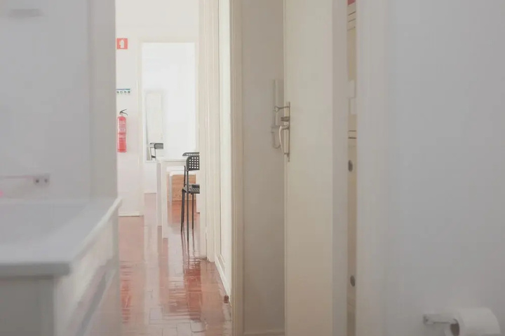 Room 8 of 22