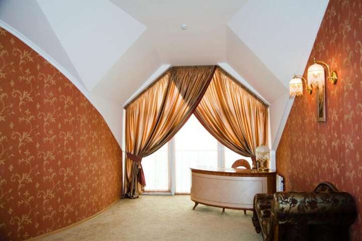 Room 17 of 47