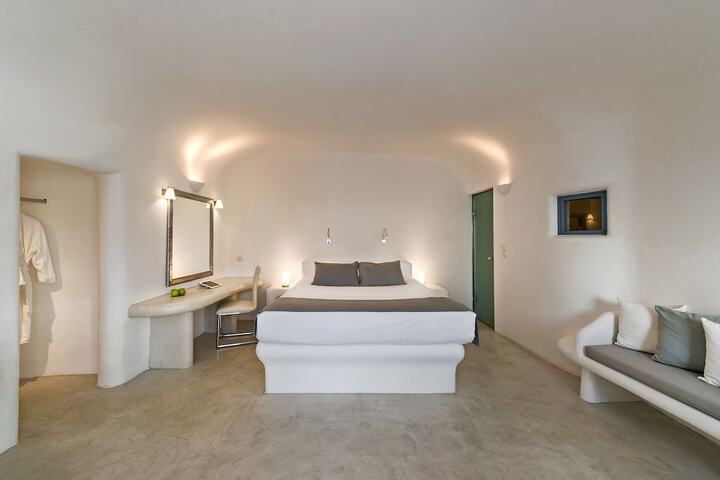 Room 45 of 171