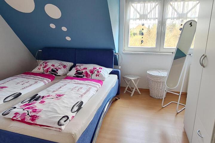 Room 6 of 15