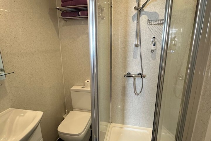 Room 135 of 193