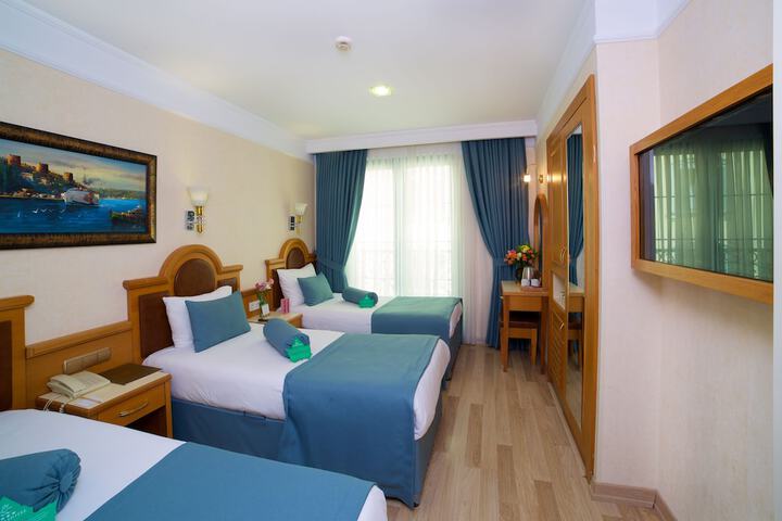 Room 10 of 50