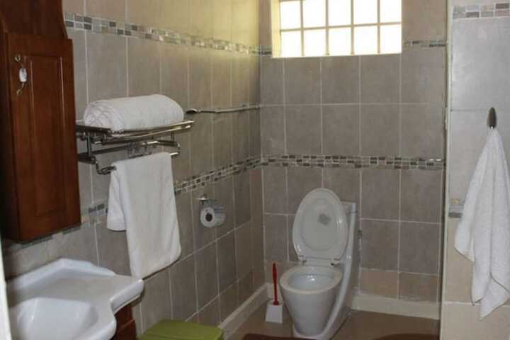 Room 10 of 21