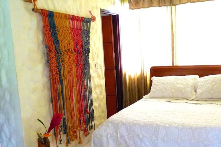 Room 4 of 52