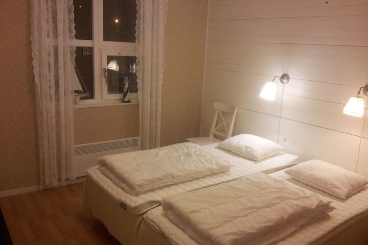 Room 3 of 28