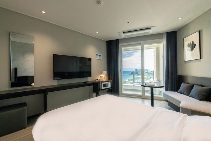Room 29 of 46