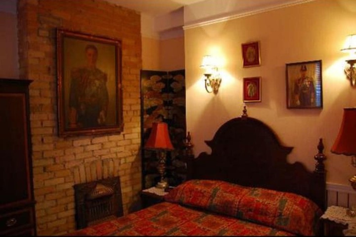 Room 22 of 44