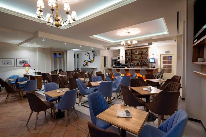 Hotel 44 of 46