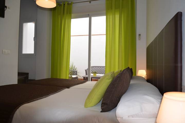 Room 8 of 36