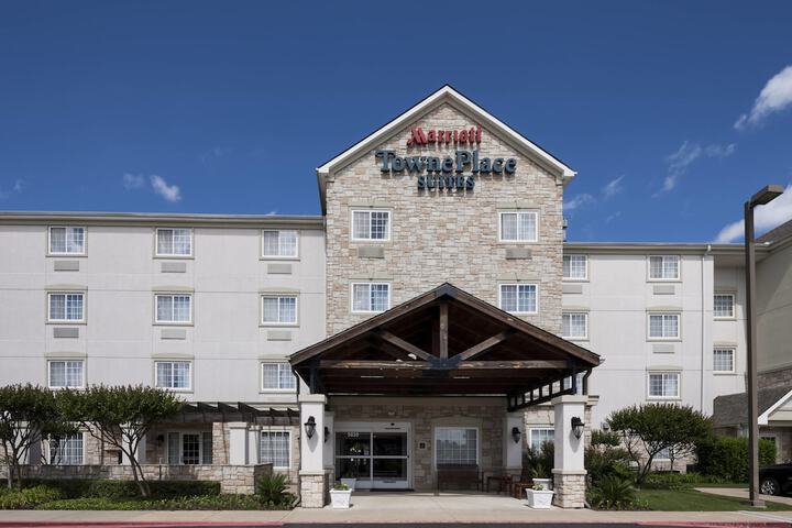 hilton hotels in texarkana tx